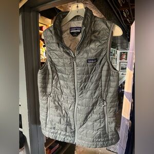 WOMENS LARGE NANO PUFF VEST PATAGONIA GRAY